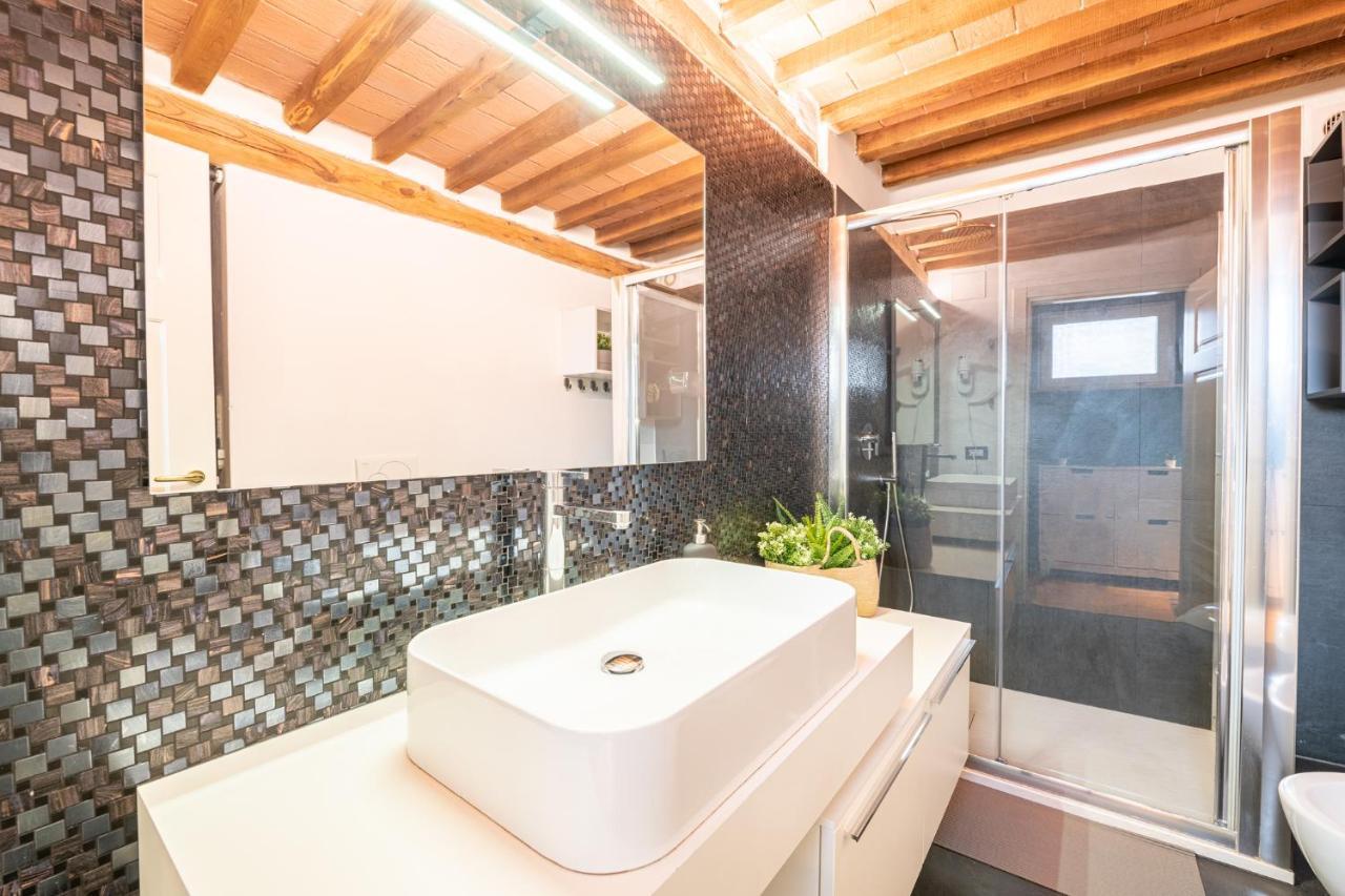 Casa San Paolino Dentro Le MuraElegant Flat Wifi E Selfcheckin ルッカ エクステリア 写真
